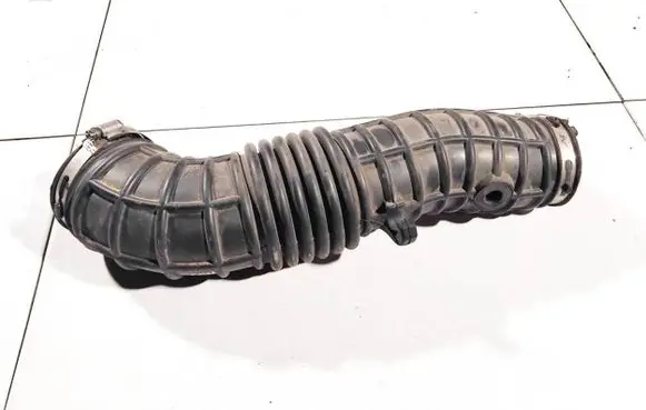 Air intake hose/pipe