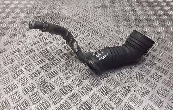 Audi A4 S4 B7 8E 8H Air intake hose/pipe 3B0129615K