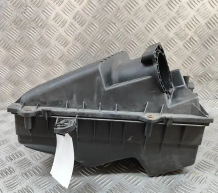 Volkswagen New Beetle Air filter box 1J0129607