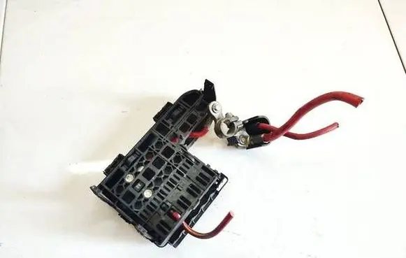 Positive cable (battery)