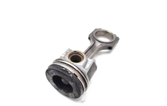 Ford Transit Piston with connecting rod YMF6