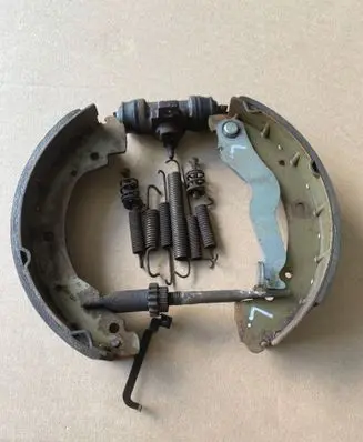 Volkswagen Transporter - Caravelle T4 Other brake parts 701609801 721611047