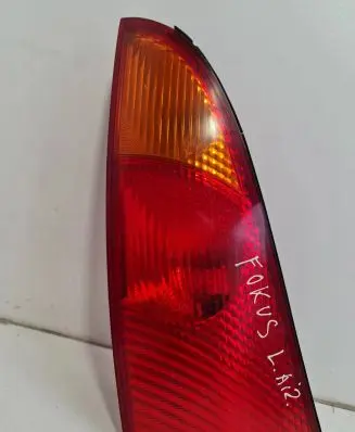 Ford Focus Rear/tail lights XS4113405A 0374D XS4X13441A