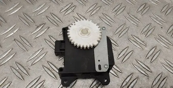 Toyota Auris E180 Air flap motor/actuator 1138002800