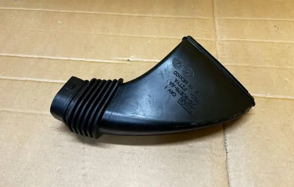 Ford Escape IV Air intake hose/pipe LX61-9C676-AA LX619C676AA