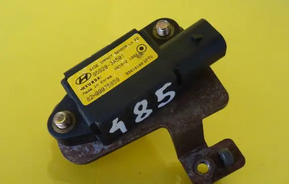 Hyundai Trajet Airbag deployment crash/impact sensor 95920-3A501 959203A501