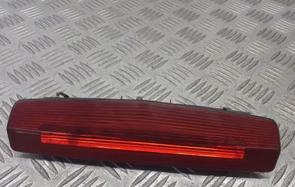 Opel Zafira B Third/center stoplight 13211587