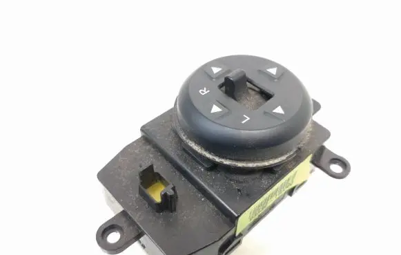 KIA Rio Wing mirror switch 935301W000