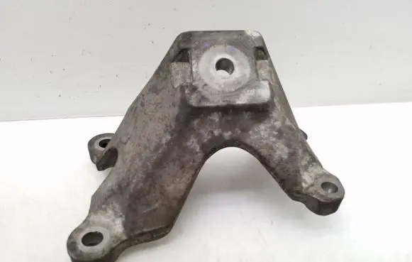 Audi A6 S6 C6 4F Engine mounting bracket 4F0199307M