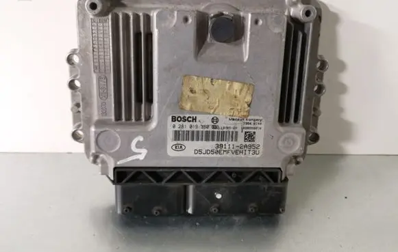 KIA Ceed Engine control unit/module 0281019360 391112A952