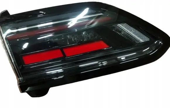 Volkswagen Arteon Tailgate rear/tail lights 3G8945307AJ