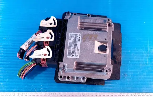 Peugeot Partner Engine control unit/module 9677006780 0281017863 9666729580
