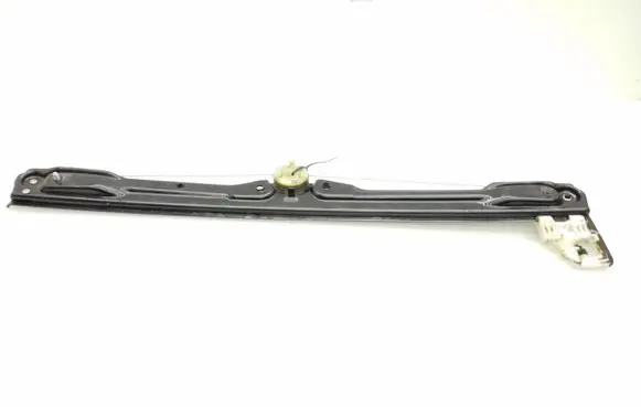 Iveco Daily 35.8 - 9 Front window lifting mechanism without motor