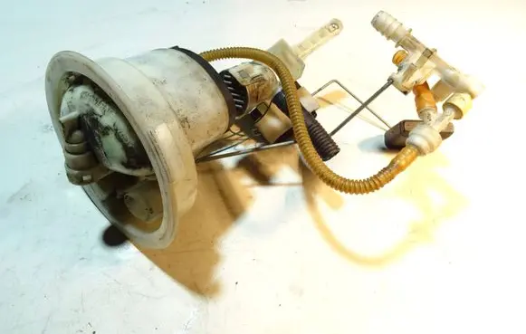 BMW 1 E81 E87 Fuel injection high pressure pump A2C53025288
