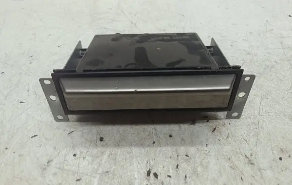 Nissan X-Trail T30 Glove box 68475WL000
