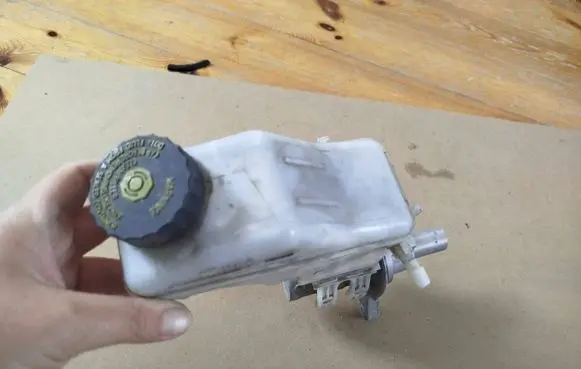 Opel Corsa D Master brake cylinder 0204051127 204Y21766