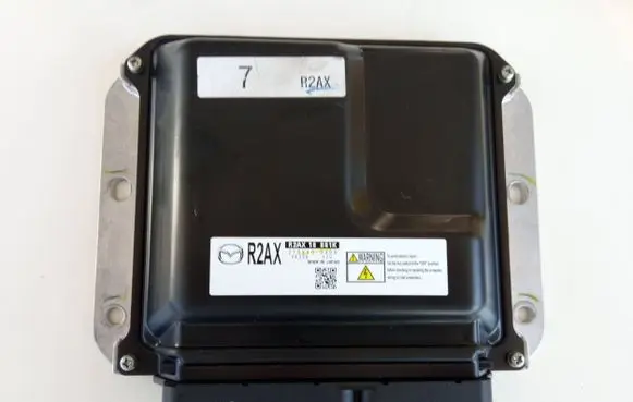 Mazda CX-7 Engine control unit/module R2AX18881K
