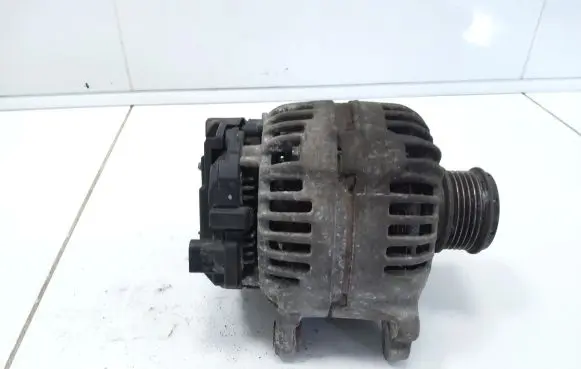 Volkswagen Caddy Generator/alternator 0124525091