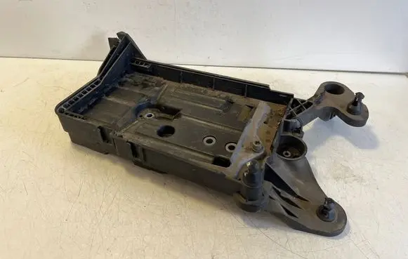 Audi Q2 - Battery tray 5Q0915321K