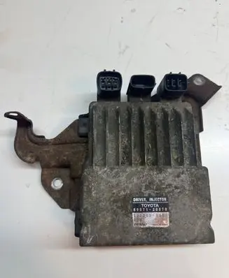 Toyota Avensis T250 Fuel injection control unit/module 8987120070 1310001371