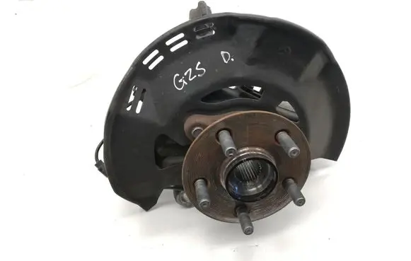 Toyota Yaris XP210 Front wheel hub 