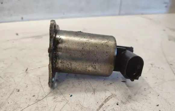 Volvo S40, V40 EGR valve 72281857