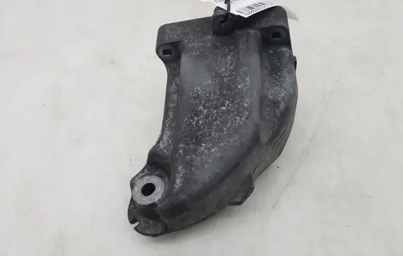 Mercedes-Benz E W212 Engine mounting bracket A6422236404