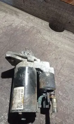 Volkswagen Golf V Starter motor 02Z911023N