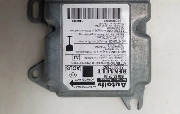 Renault Scenic I Airbag control unit/module 8200117652