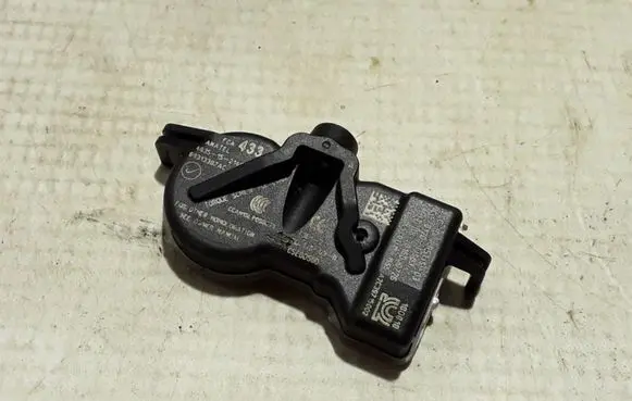 Chrysler Pacifica Tire pressure sensor 68313387AC