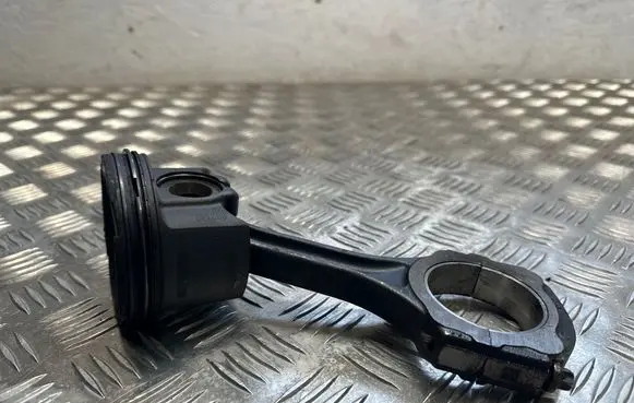 Mercedes-Benz C W206 Piston 082348