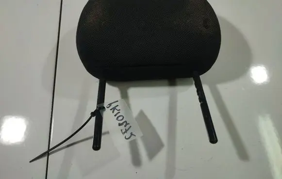 Toyota Yaris Front seat headrest 