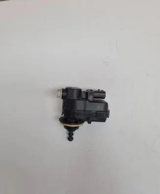 Nissan Qashqai Headlight level adjustment motor 92001203