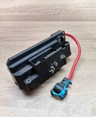 BMW 7 E65 E66 Fuse module 6900583 10688710