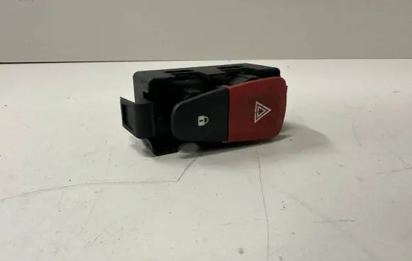Renault Scenic III - Grand scenic III Hazard light switch 8200409382 8200483813 8200214896