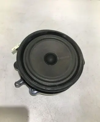 Audi A4 S4 B7 8E 8H Front door speaker 2752507175 8E0035411