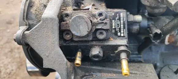 Opel Antara Fuel injection high pressure pump 0445010142 05000615092 96440341