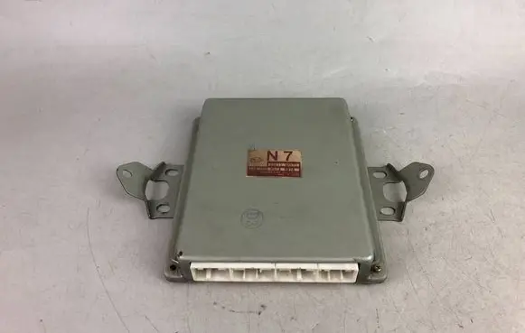 Subaru Forester SG Engine control unit/module 22611AK670