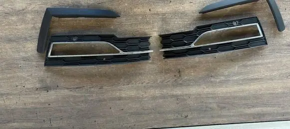 Skoda Octavia Mk4 Front bumper lower grill 5E3807682