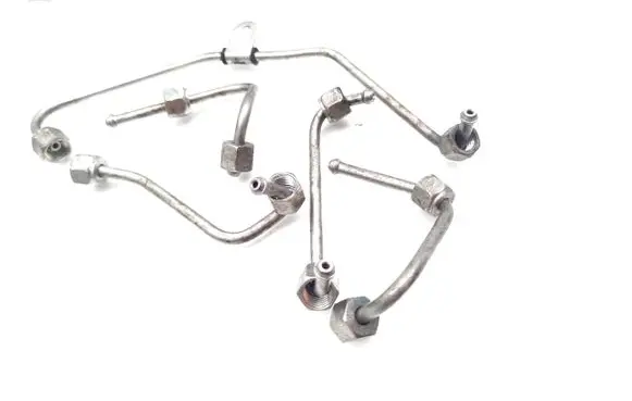 Fuel injector supply line/pipe
