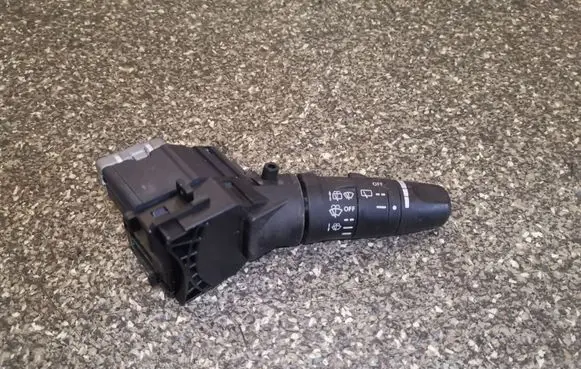 Nissan Primera Wiper control stalk 25260AV615