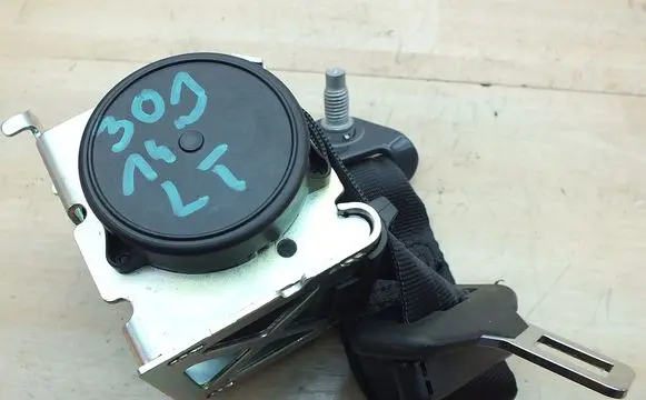 Skoda Superb B5 (3U) Power steering pump 115KM
