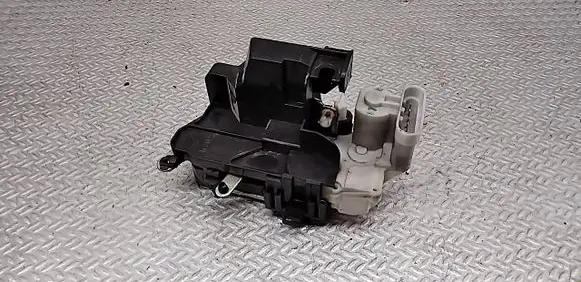 Fiat Doblo Sliding door lock 
