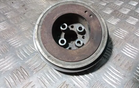 Volkswagen Golf IV Crankshaft pulley 038105243