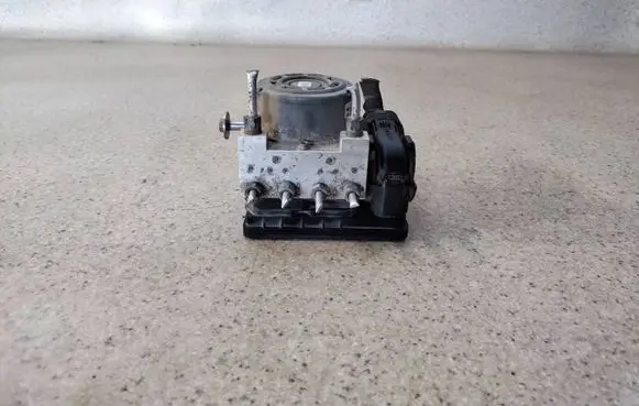 Dacia Dokker ABS Pump 476600078R20 476600078R