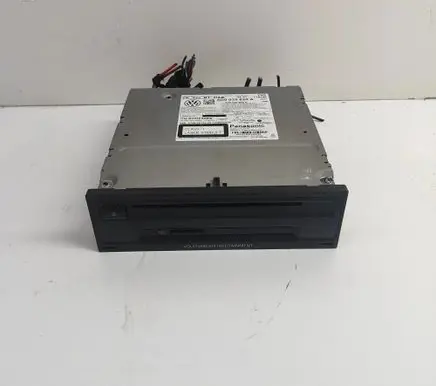 Volkswagen Golf VII Radio/CD/DVD/GPS head unit 5G0035820A