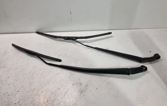 Toyota Yaris Cross Headlight wiper blade set 