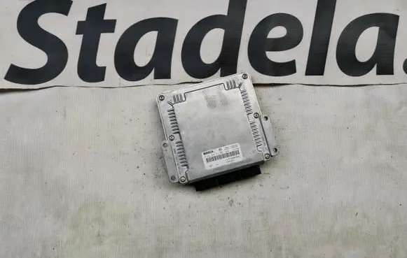Volvo S40, V40 Engine control unit/module 30630048 0281010441 HOM8200065996