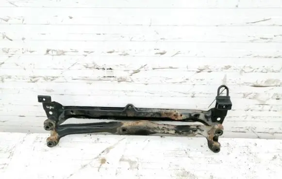 Volkswagen PASSAT B3 Front subframe