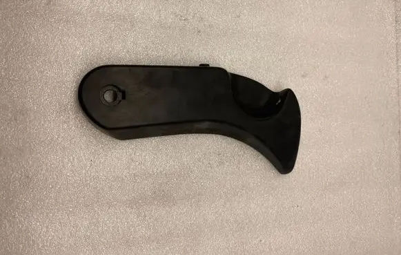 BMW 5 E39 Engine bonnet (hood) release handle 8226621